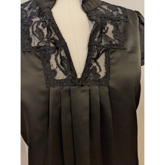 Vintage Y2K Black Lace Satin Blouse Witchy Whimsygoth Vamp V Neck Sz M - Picture 4 of 8